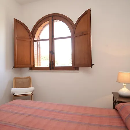 Memi Villa *