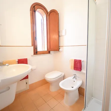 Memi Villa