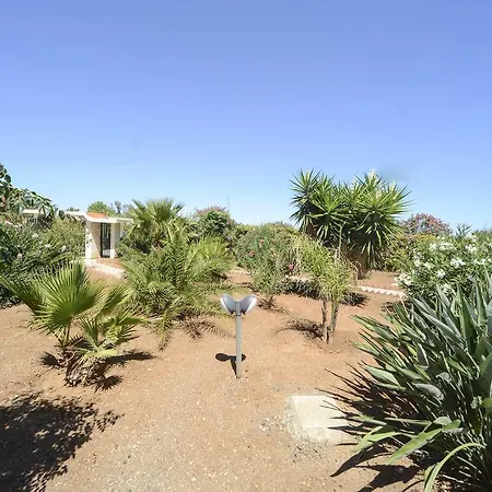 Memi Villa